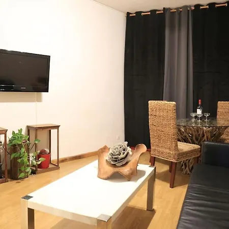 شقة One Bedroom In Eixample ! *