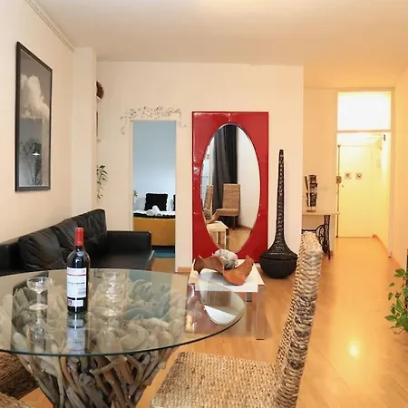 One Bedroom In Eixample ! * برشلونة